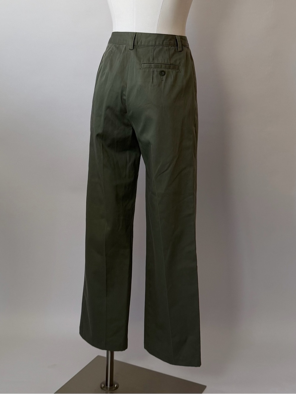 Vintage Geoffrey Beene Sport High-Waisted Pleated Wide Leg Trousers. - Picture 5 of 9